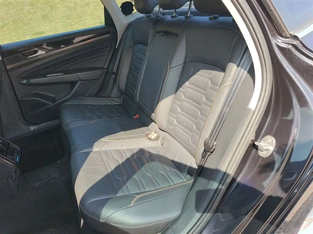 Volkswagen Passat 2019 330TSI Elite (China V) фото 7
