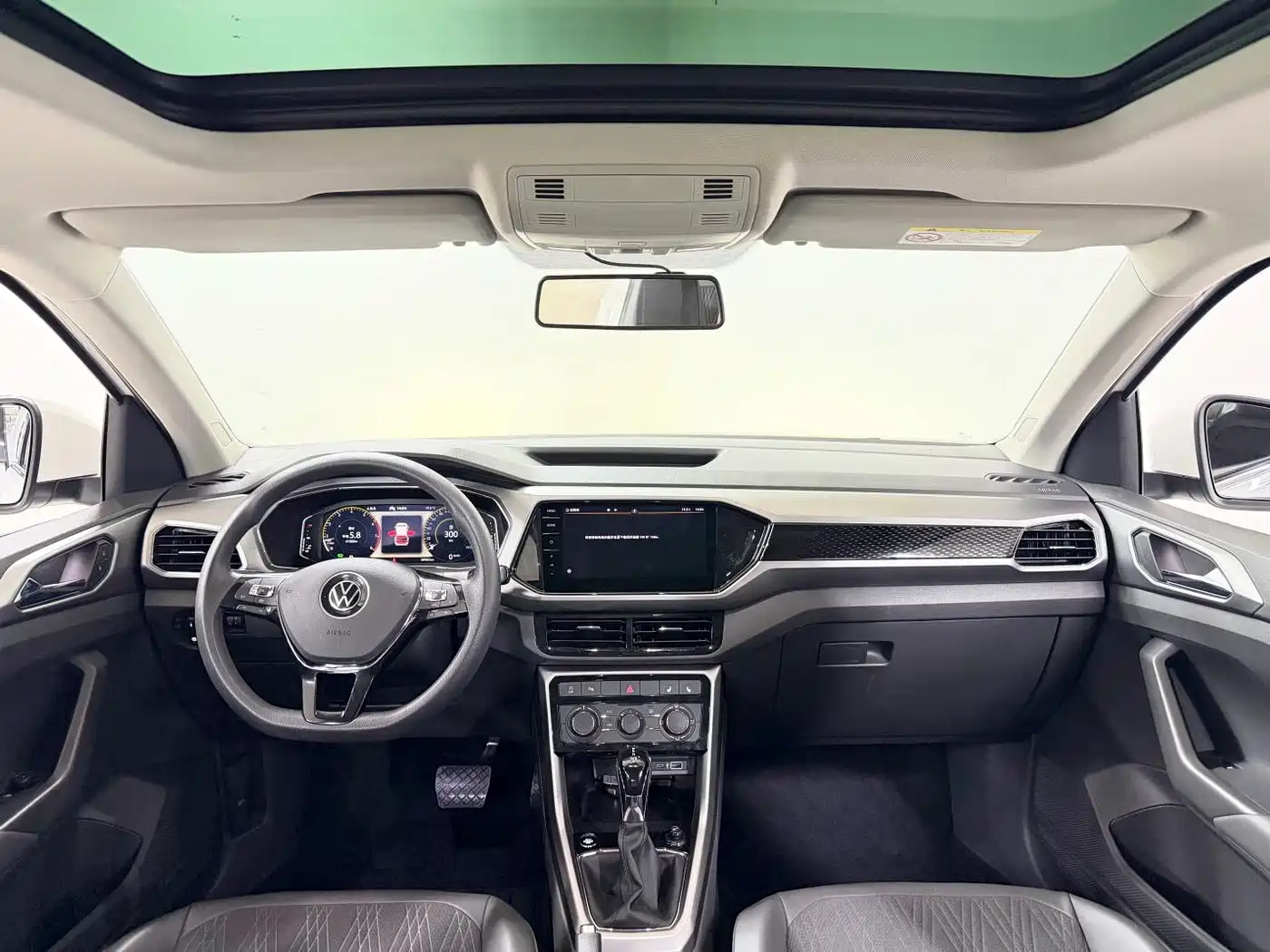 VOLKSWAGEN TU KAI