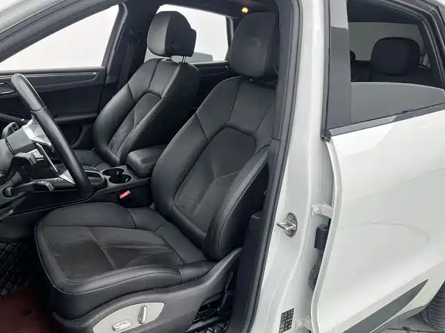 Porsche Macan 2020 Macan 2.0T фото 15