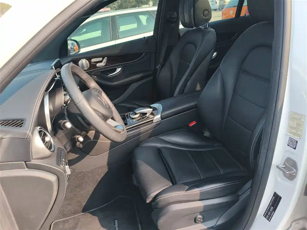 Mercedes-Benz GLC 2017 GLC 260 4MATIC Luxury фото 11