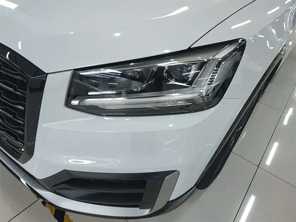 Audi Q2L 2018 35 TFSI Launch Exclusive Edition China VI фото 24