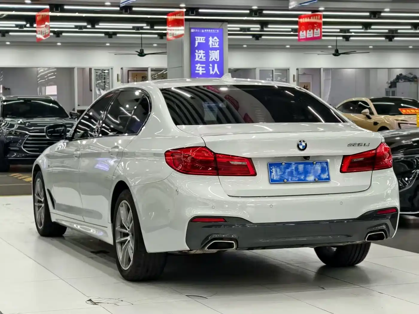 BMW 5 Series 2019 525Li M Sport Package фото 9
