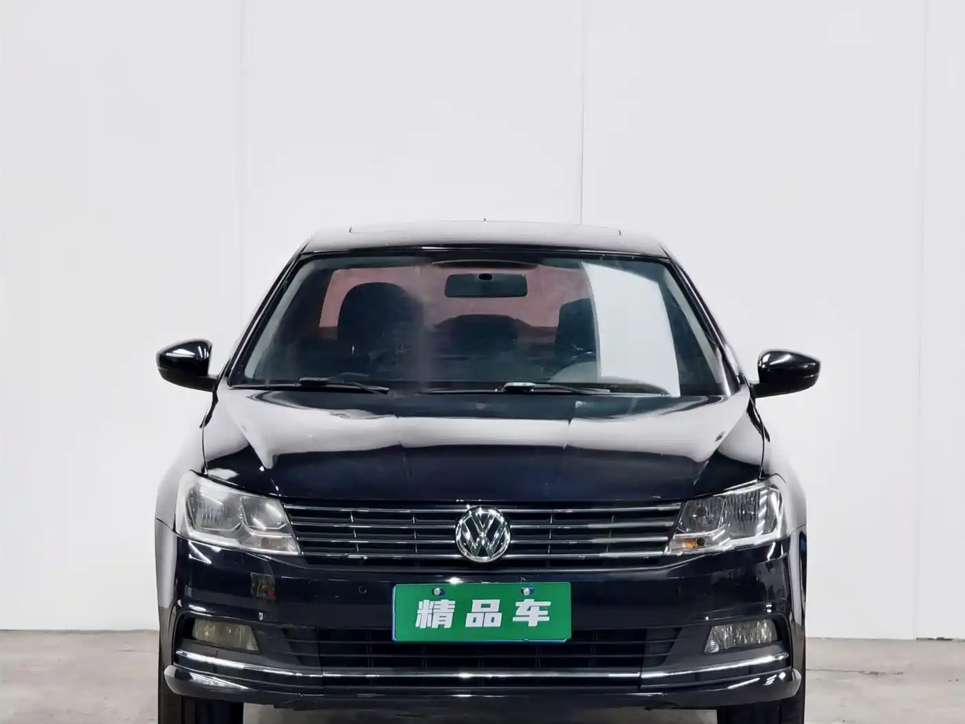 Volkswagen Lavida 2017 1.6L Automatic Comfort Edition фото 2
