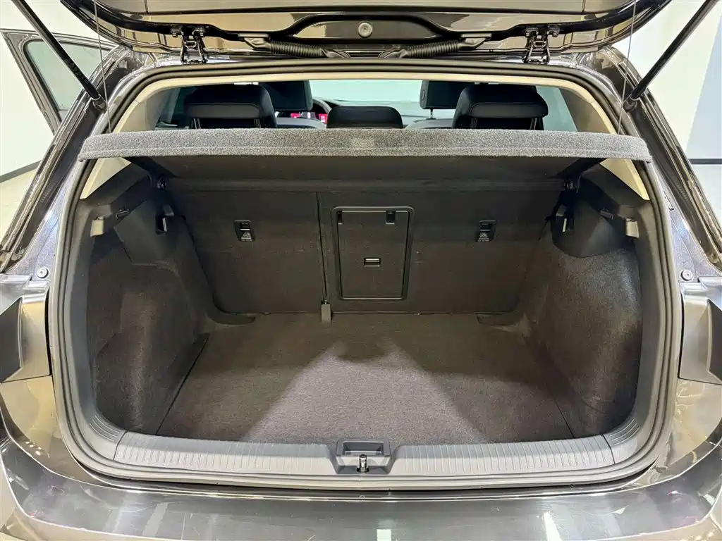 Volkswagen Golf 2023 Facelift 280TSI DSG Pro фото 12