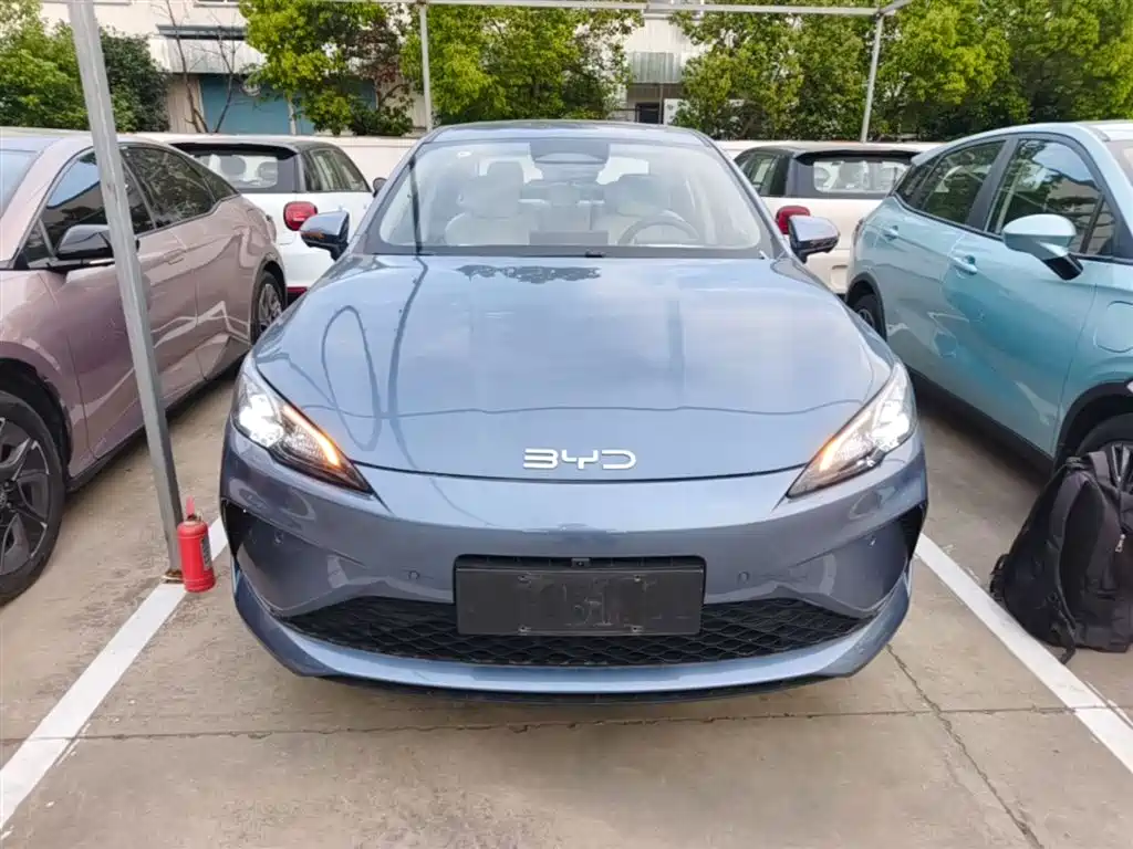 BYD Hai Bao 05 DM-i 2025 DM-i Smart Driving Edition 120KM Flagship фото 3