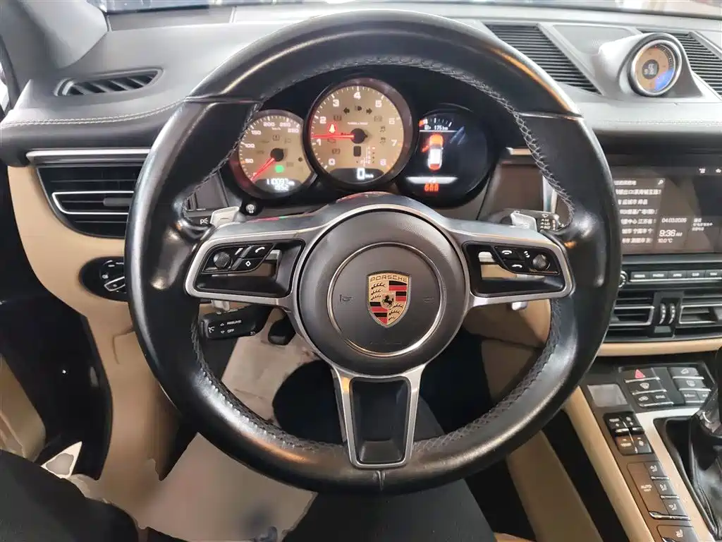 Porsche Macan 2018 Macan 2.0T фото 11