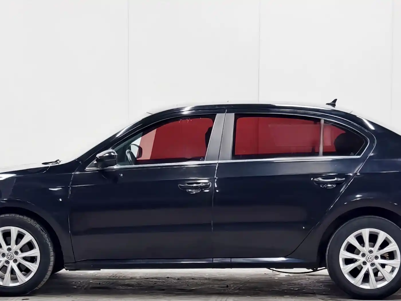 Volkswagen Lavida 2017 1.6L Automatic Comfort Edition фото 7