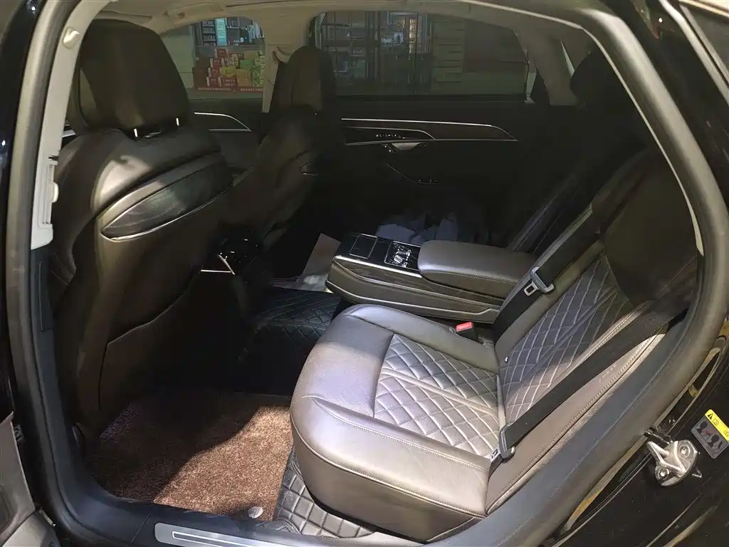 Audi A8 2021 A8L 50 TFSI quattro Comfort фото 8