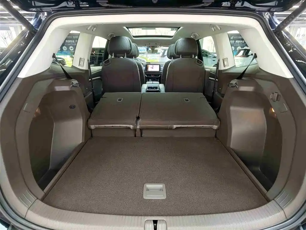 Volkswagen Viloran 2023 380TSI Prestige Edition фото 26