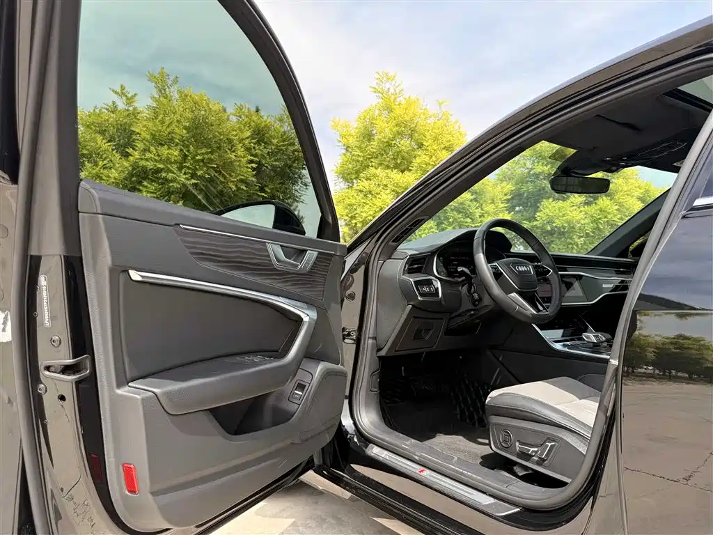 Audi A6L 2024 45 TFSI quattro Premium Dynamic фото 4