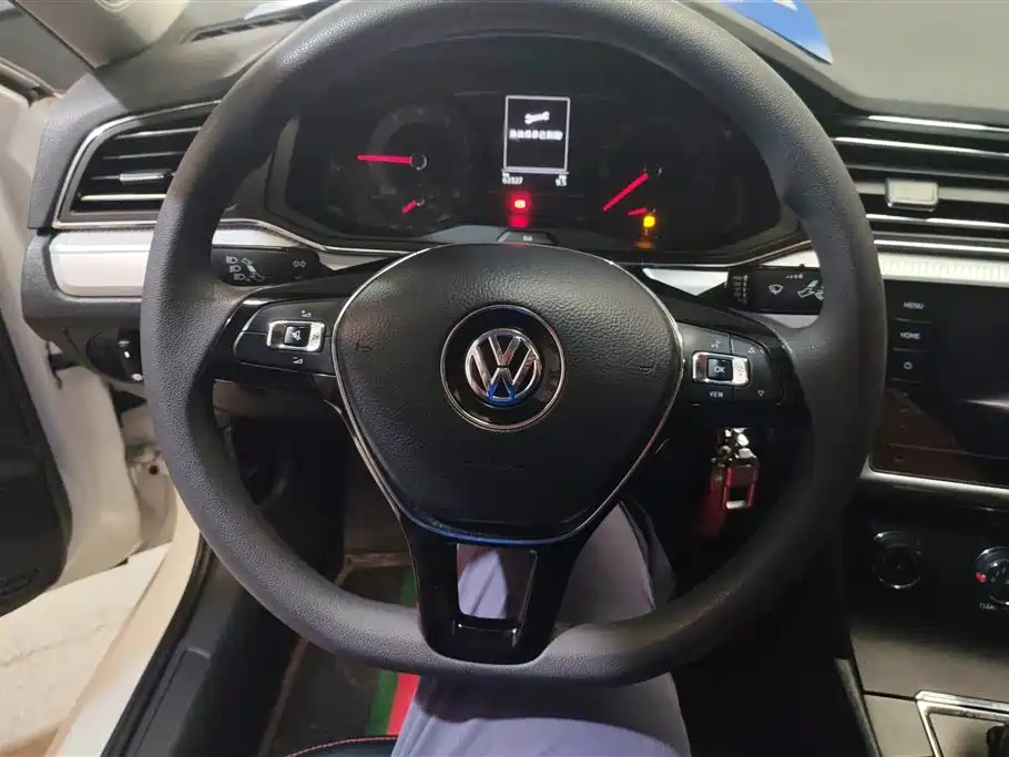 Volkswagen Lamando 2021 230TSI DSG Fashion Edition фото 15