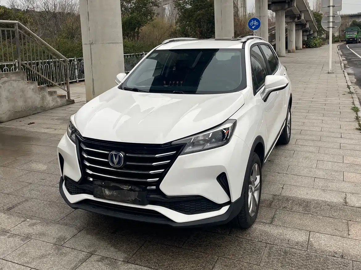 Changan CS15 2019 2019 1.5L Automatic Progressive China V