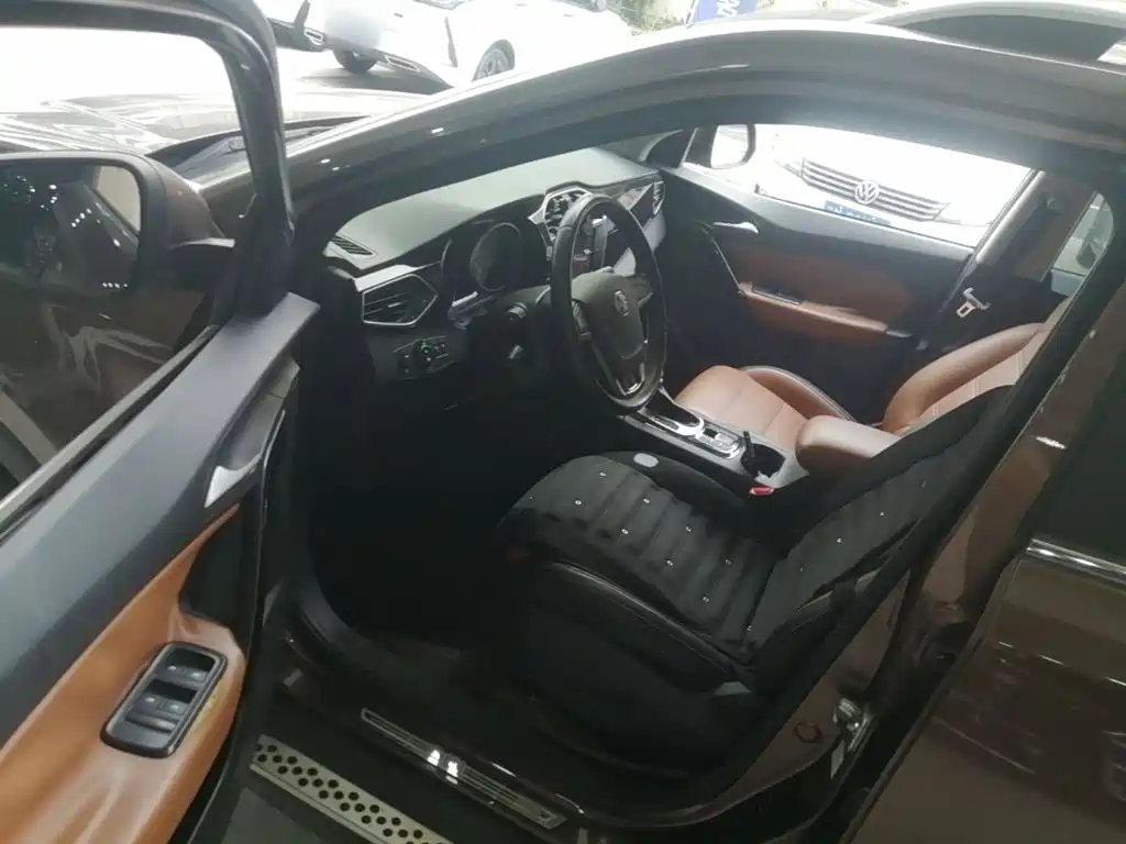 MG Roewe RX5 2016 2016 2.0TGI TST Luxury Edition