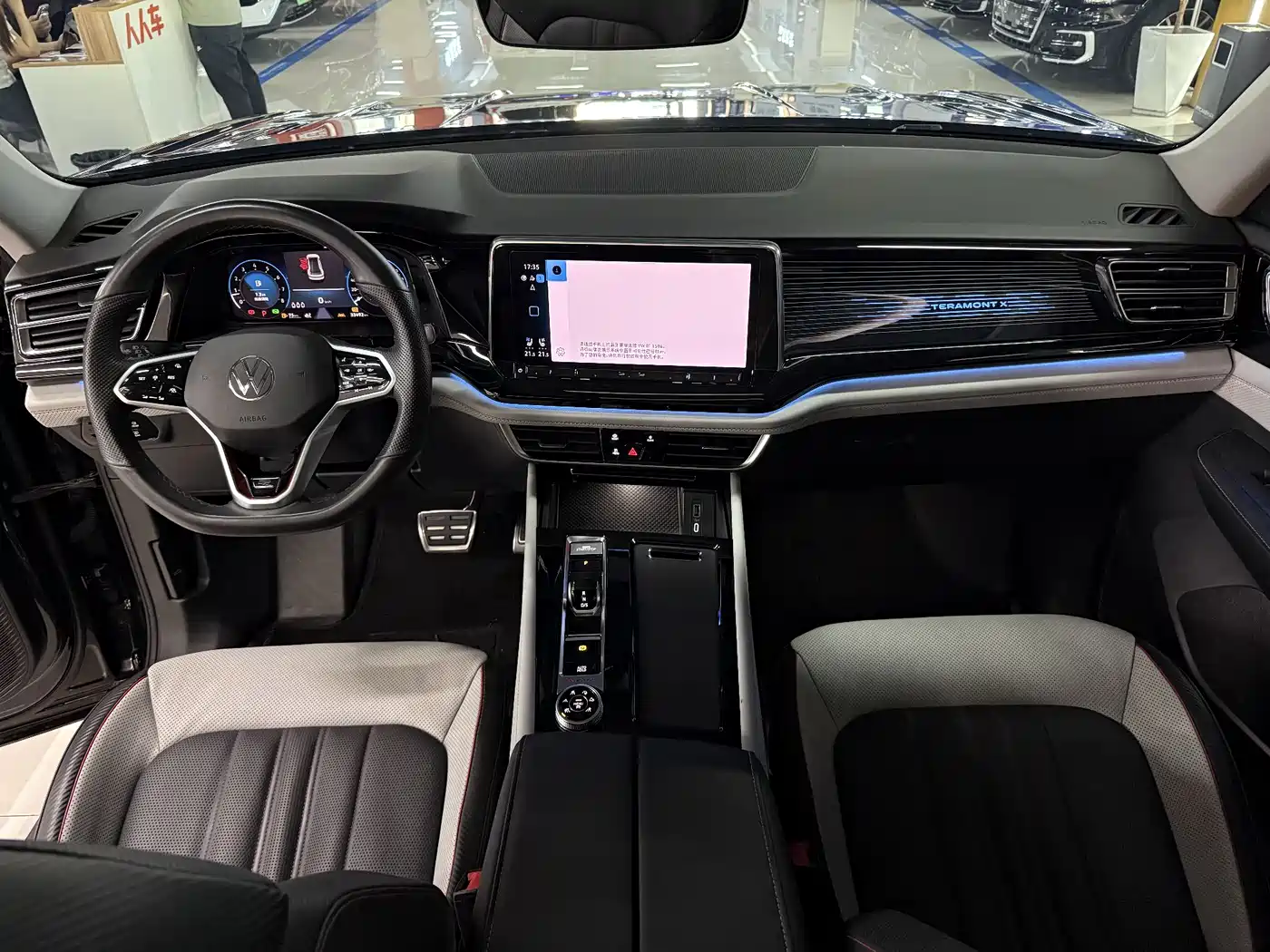Volkswagen Teramont 2024 Teramont X 380TSI 4WD Premium Luxury Edition фото 10