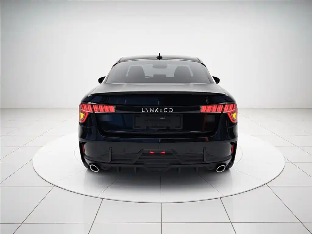Lynk & Co 03 2021 1.5TD DCT Jin Champion Edition фото 6