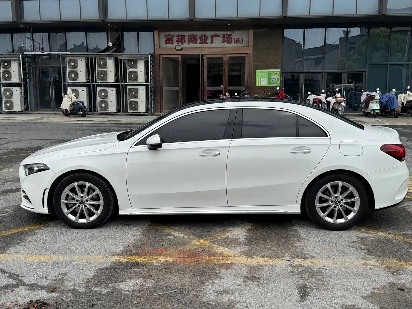Mercedes-Benz A-Class 2020 Facelift A 200 L Sport Sedan Fashion фото 3