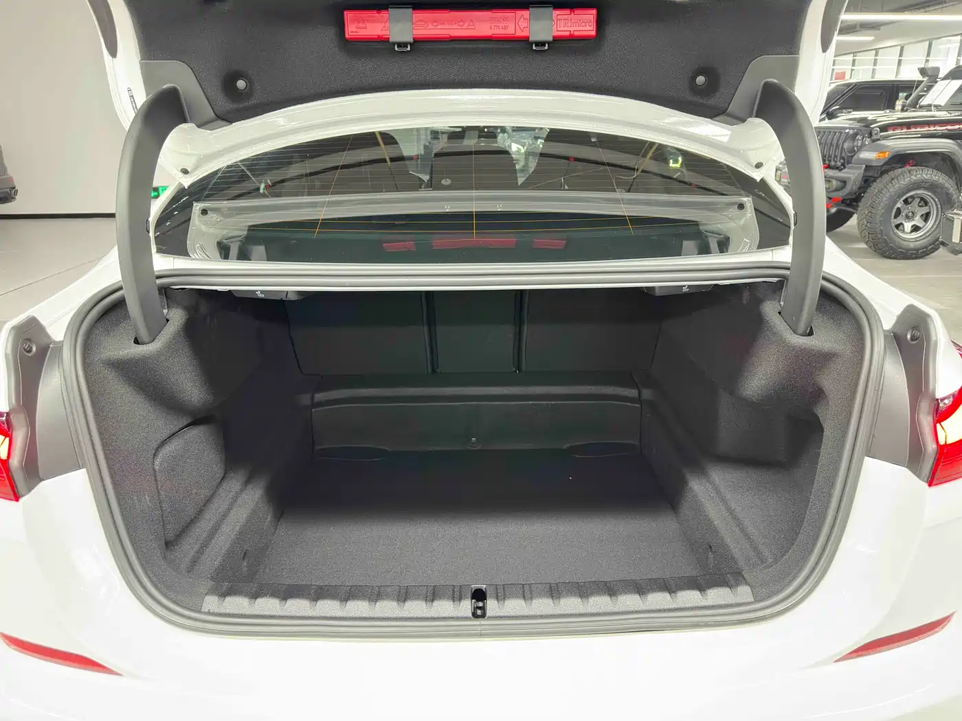 BMW 2 Series (Import) 2023 Facelift 225i 4-Door Coupe M Sport Shadowline Package фото 24