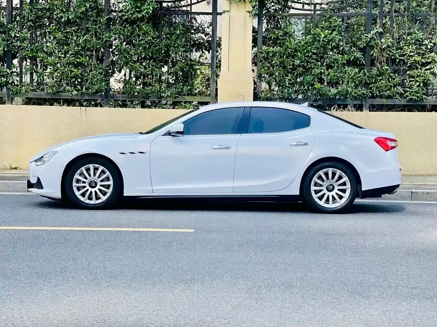 Maserati Ghibli 2015 2014 3.0T Standard