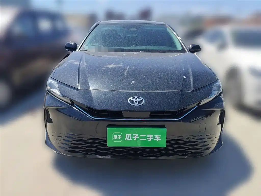 Toyota Camry 2024 Hybrid 2.0HGVP Luxury Edition фото 3