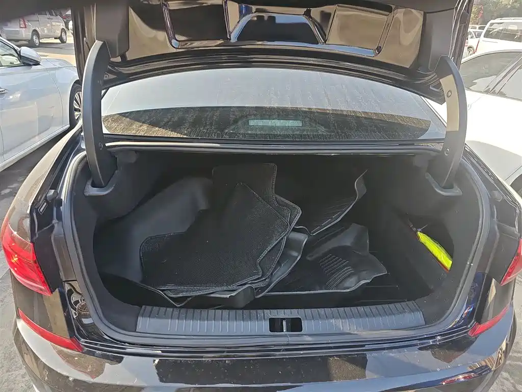 Volkswagen Passat 2023 Facelift 330TSI Elite Edition фото 19