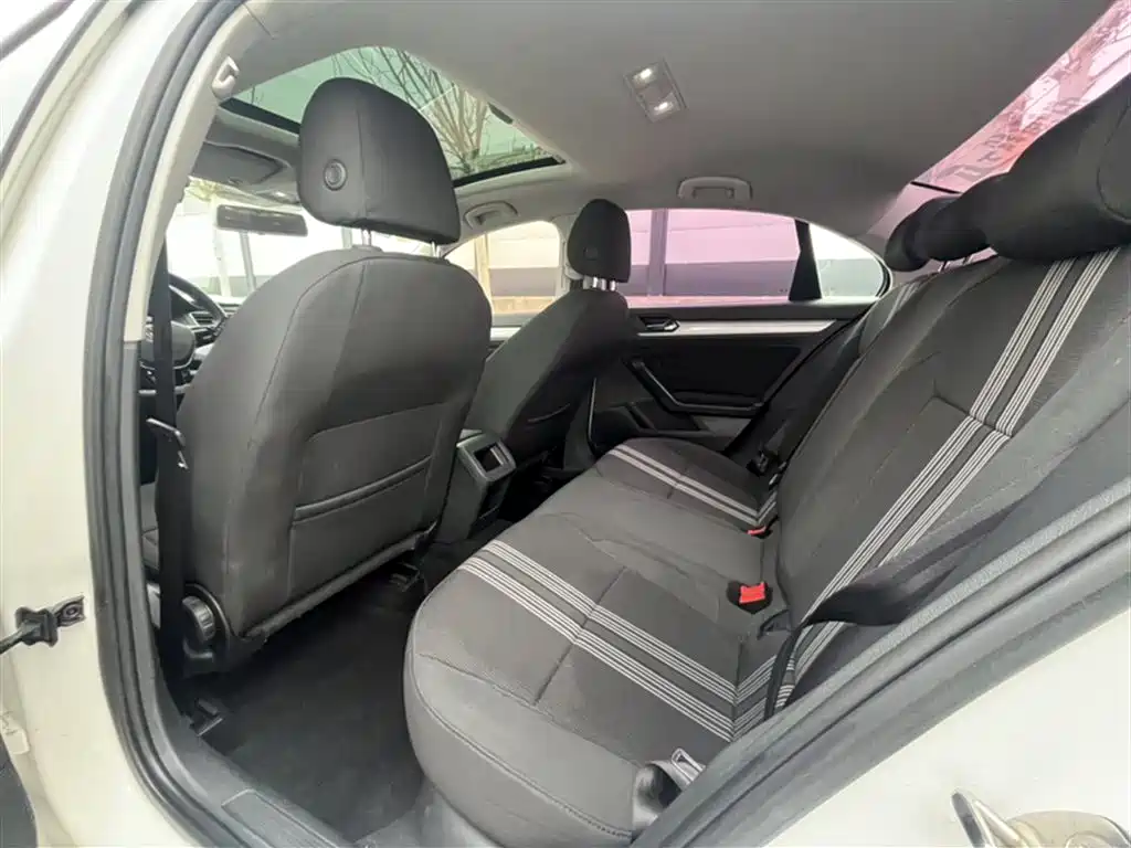 Volkswagen Lamando 2017 230TSI DSG Trend Edition фото 13