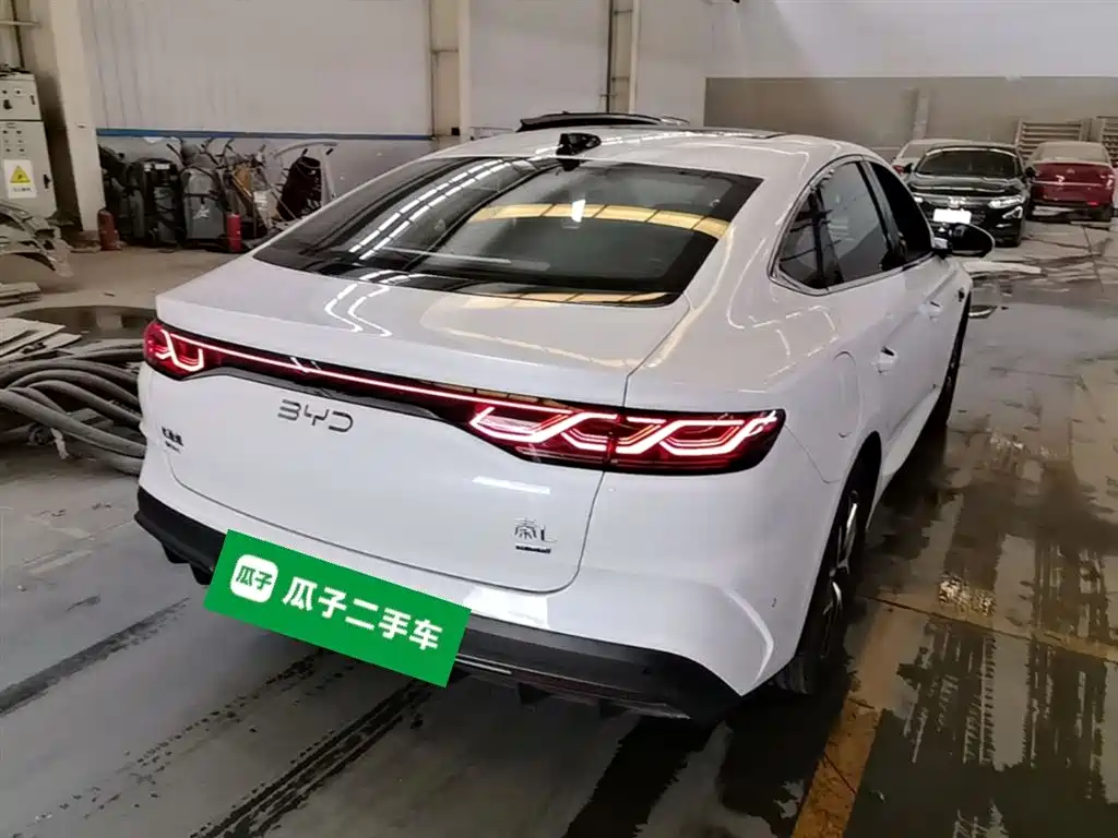 BYD Qin L 2025 DM-i Smart Drive Edition 120KM Surpassing фото 7