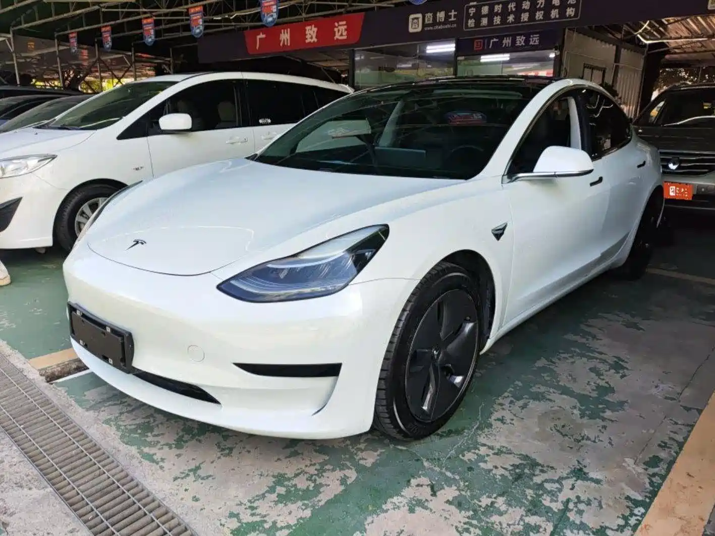 Фото 1 - Tesla Model 3 (Import)