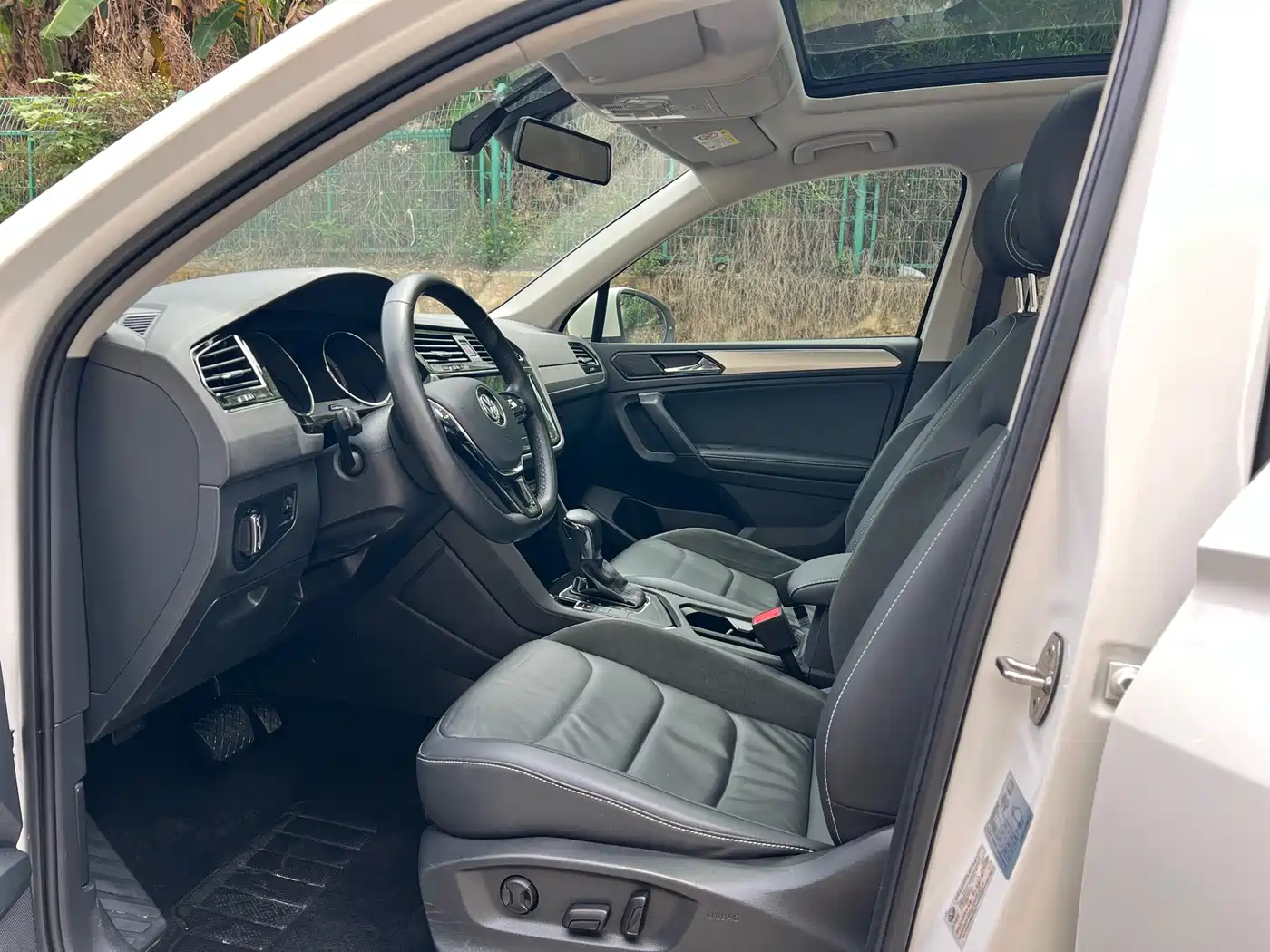 Volkswagen Tiguan L 2019 330TSI Automatic 2WD Panorama Comfort Edition China VI фото 4