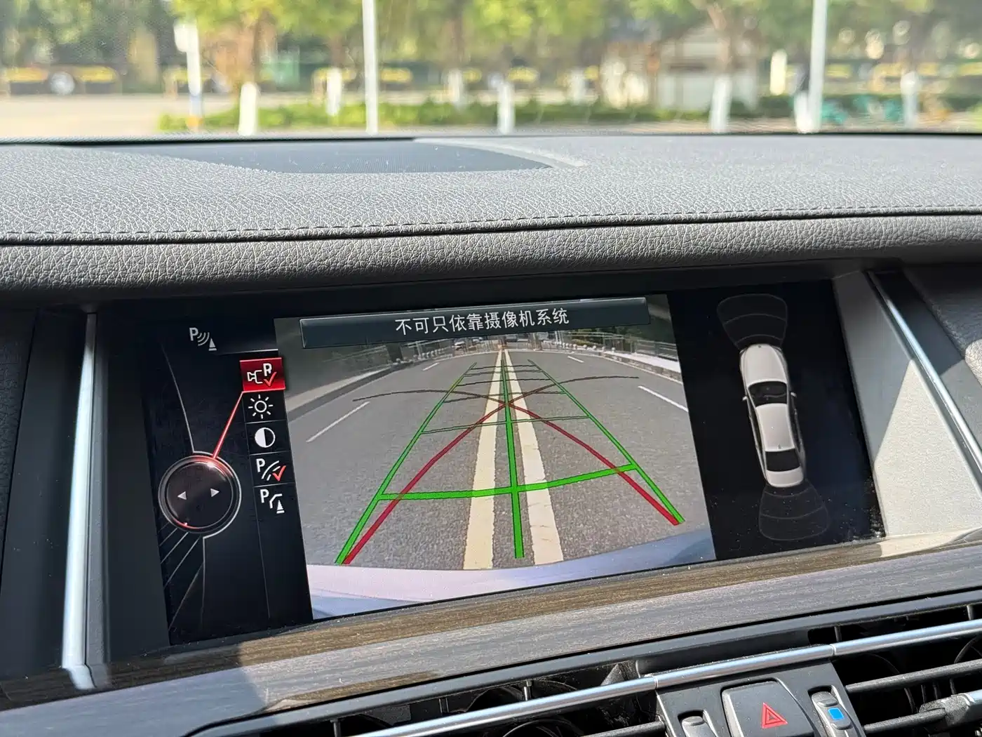 BMW 7 Series 2014 730Li Premium фото 21
