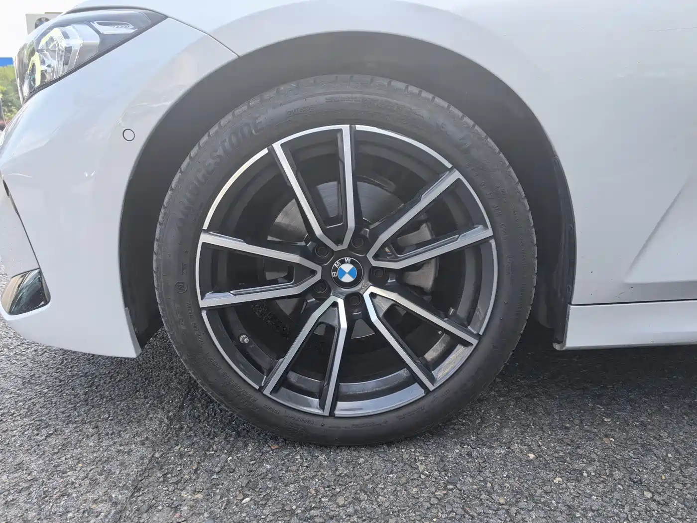 BMW 3 Series 2023 325Li M Sport Package фото 4