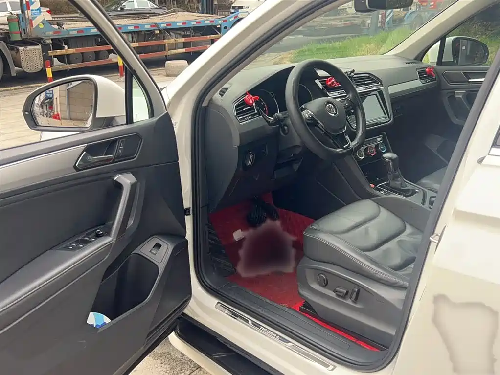 Volkswagen Tiguan L 2019 330TSI Auto 2WD Smart Luxury Edition China V фото 13