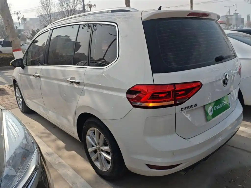 Volkswagen Touran 2016 Touran L 280TSI DSG Comfortline фото 5