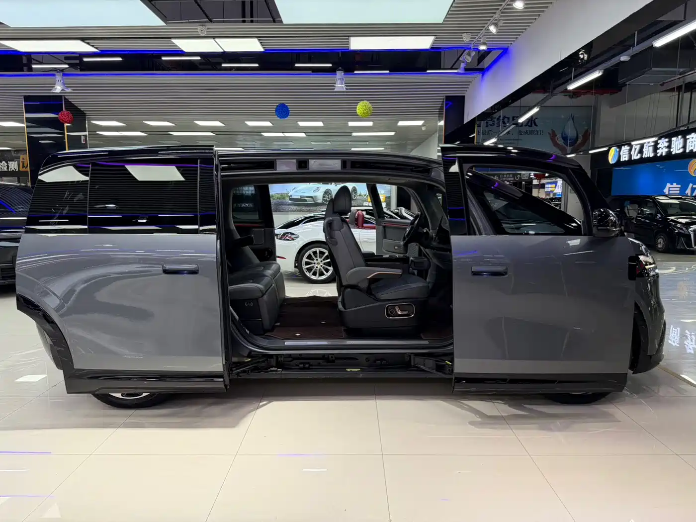 Zeekr MIX 2025 Smart Driving Edition фото 13