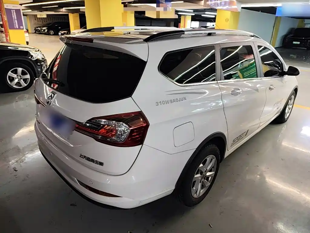 Baojun 310W 2017 2017 1.5L Manual Fashion Edition (China V)