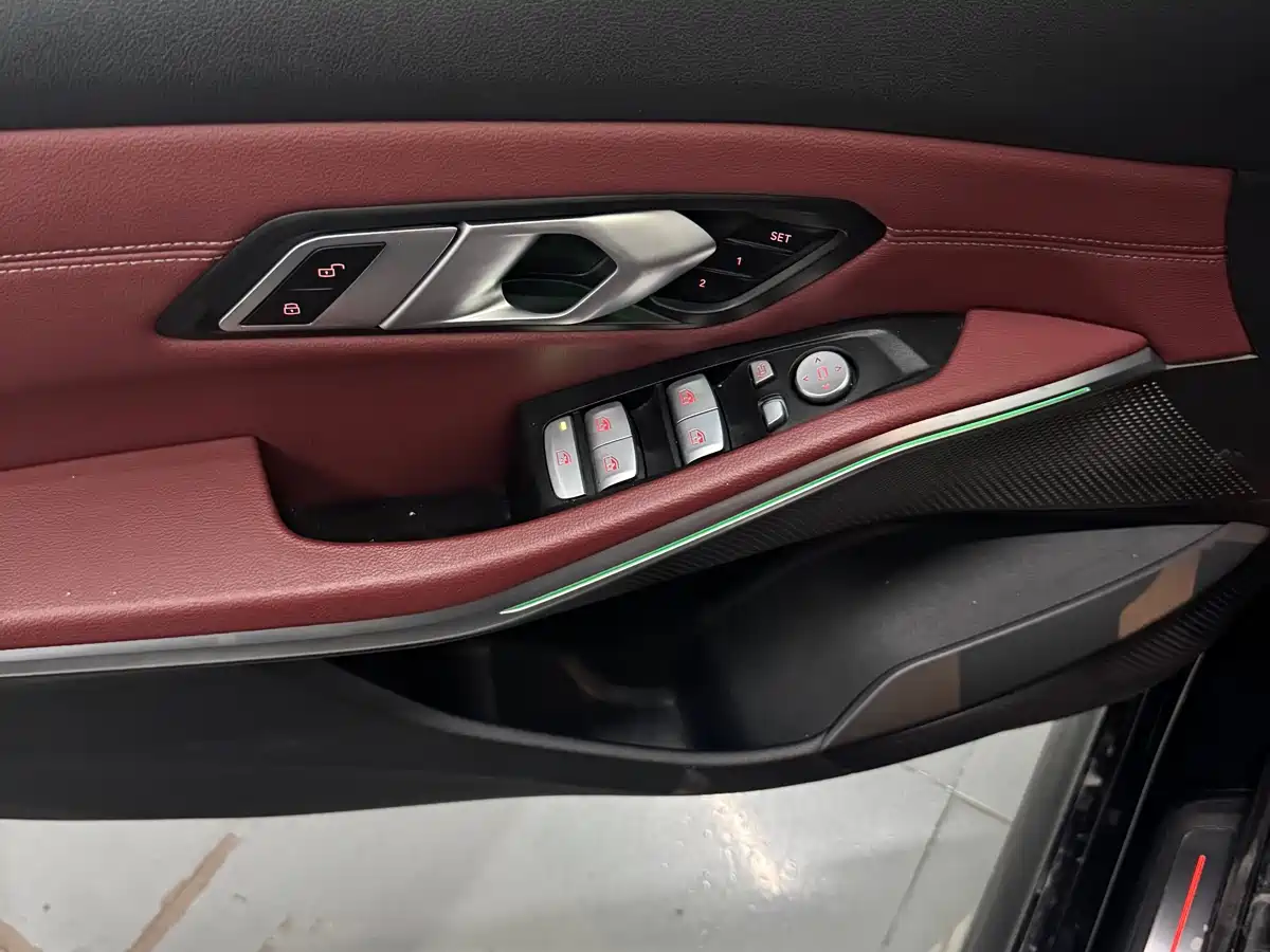 BMW i3 2024 eDrive 35 L фото 12