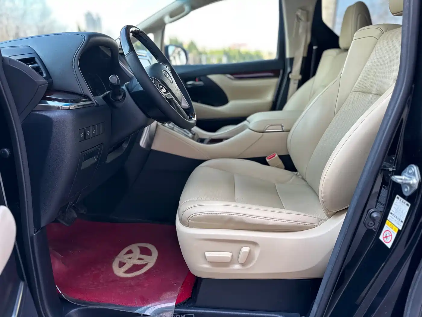 Toyota Alphard 2015 3.5L Luxury Edition фото 8