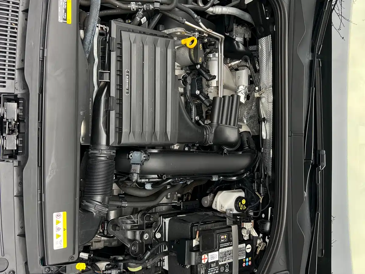 Volkswagen Golf 2023 Facelift 280TSI DSG Pro фото 22