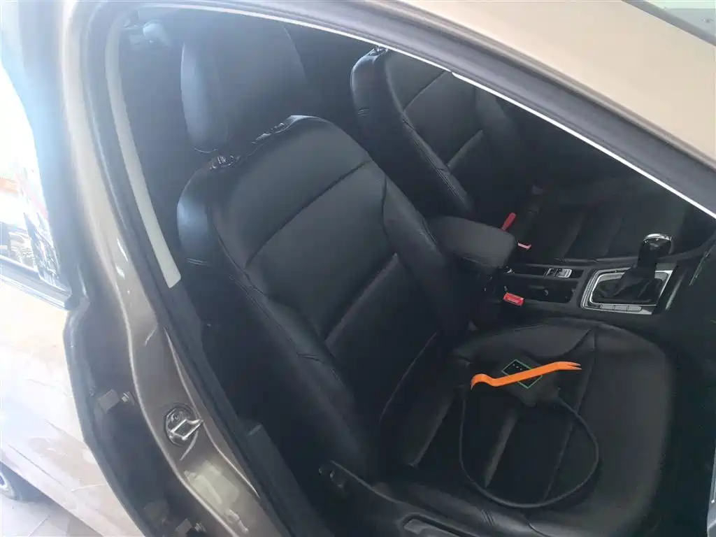 Volkswagen Golf 2016 230TSI Automatic Comfort фото 25