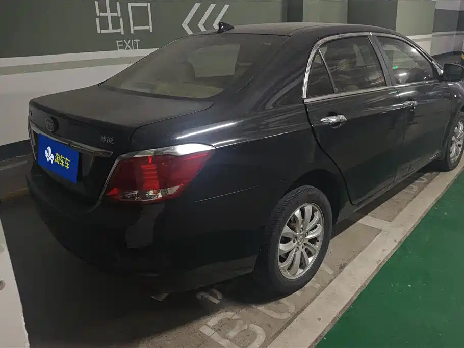 BYD Surui 2013 1.5L Manual Premium фото 3