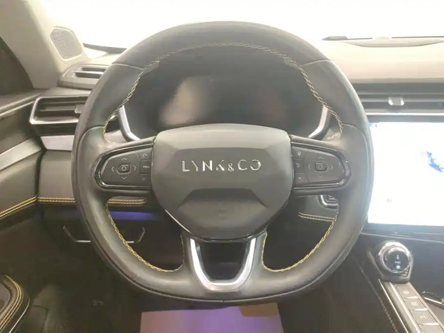 Lynk & Co 01 2023 2.0TD 2WD Pro фото 15