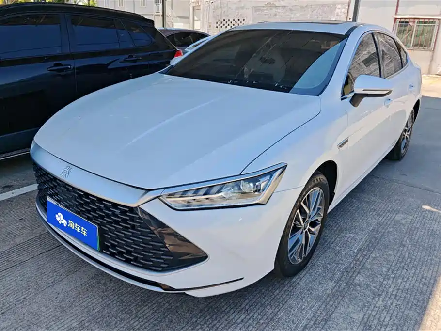 BYD Qin PLUS 2024 Glory Edition DM-i 120KM Leading