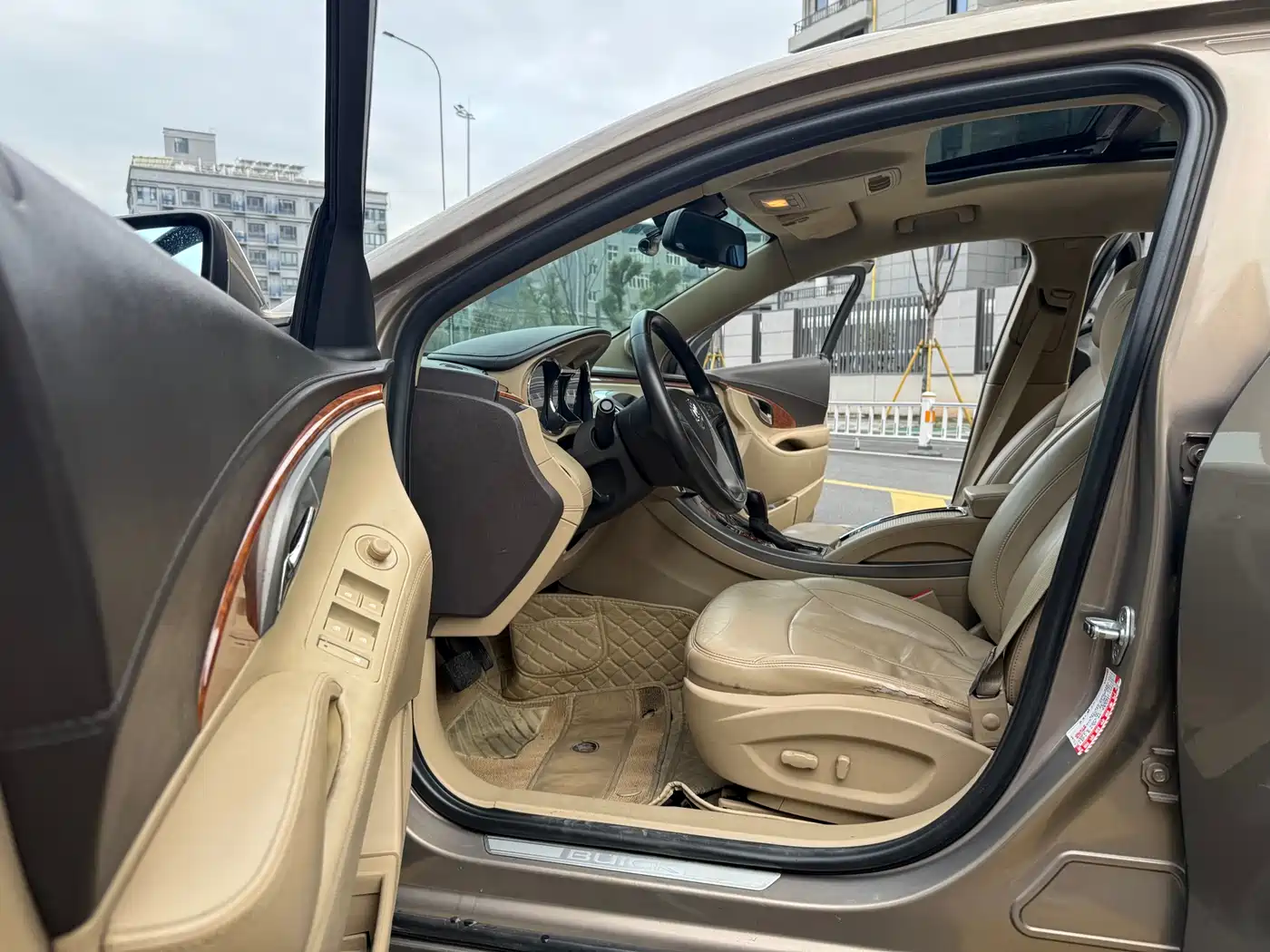 Buick LaCrosse 2011 2.4L SIDI Luxury Edition фото 10