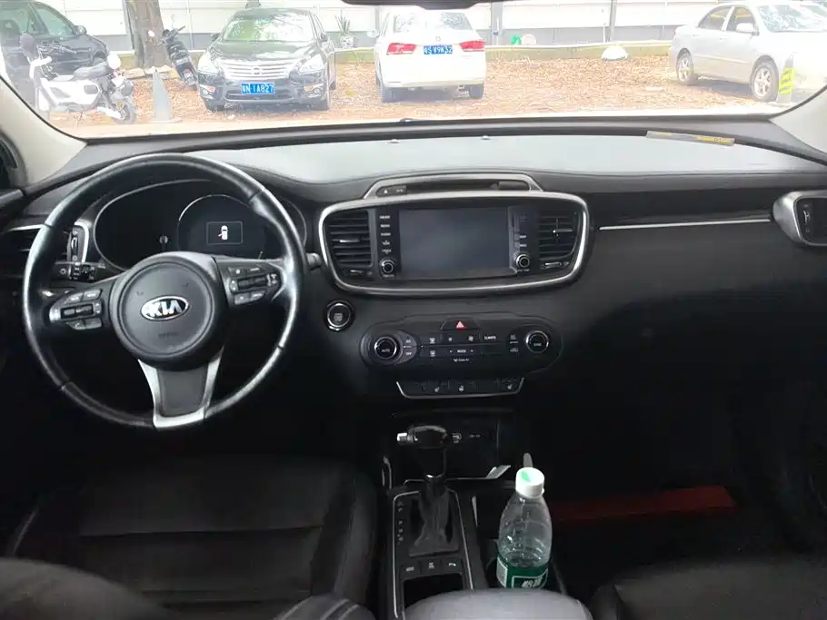 Kia Sorento 2015 Sorento L 2.4L Gasoline 4WD Elite 7-Seater China V фото 12