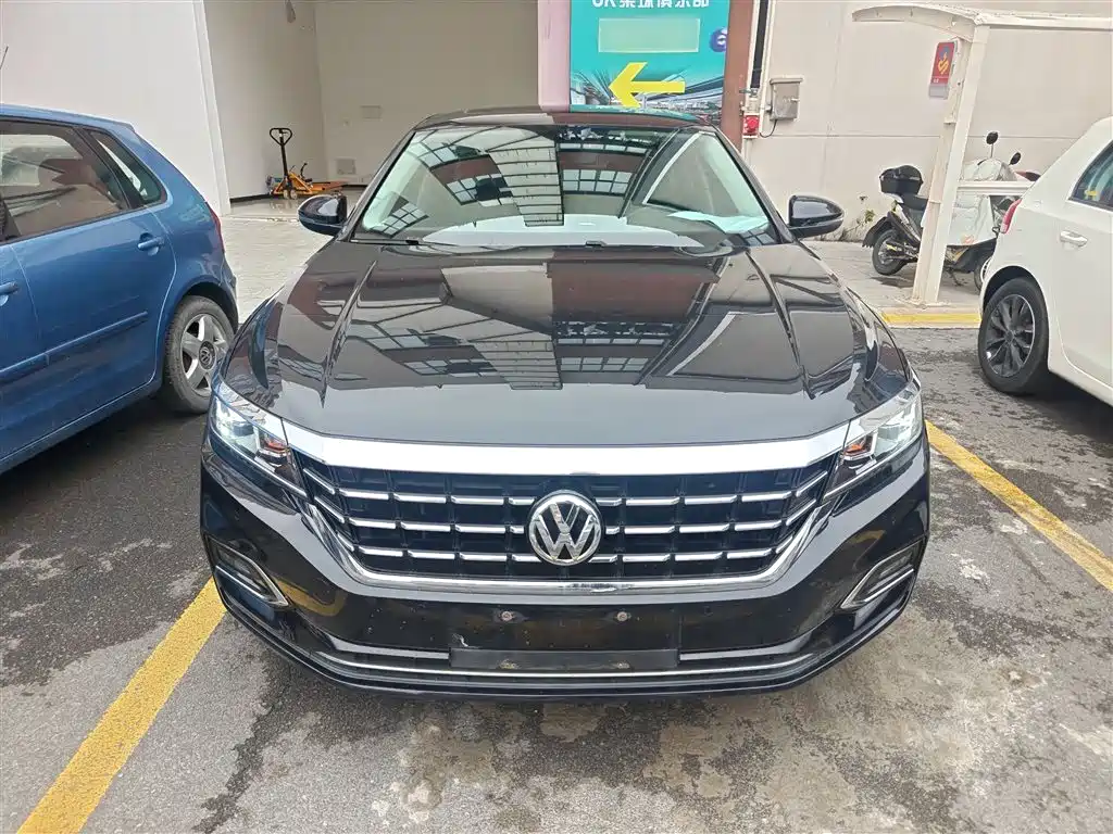 Volkswagen Passat 2019 330TSI Elite Version China VI фото 3