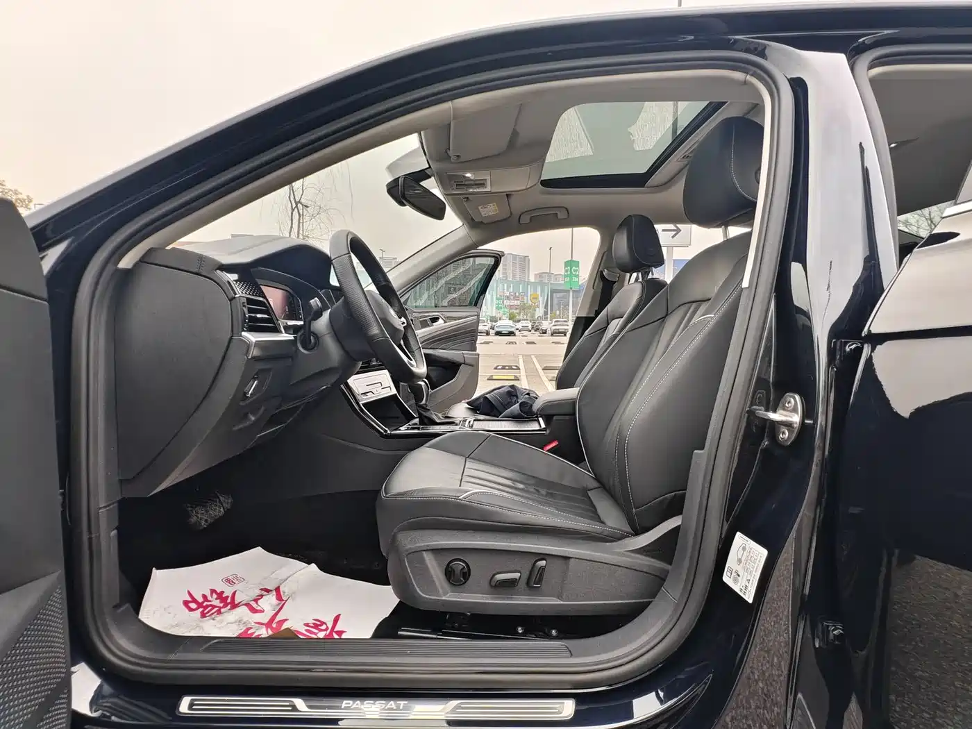Volkswagen Passat 2023 280TSI Elite Edition фото 15
