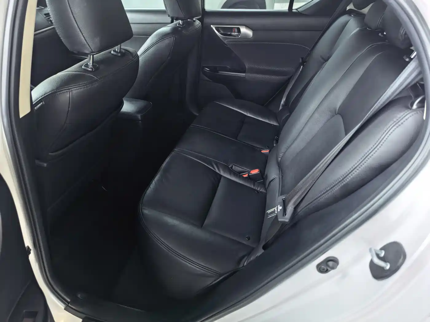 Lexus CT 2017 CT200h Elite Edition (Single Color) China VI фото 7