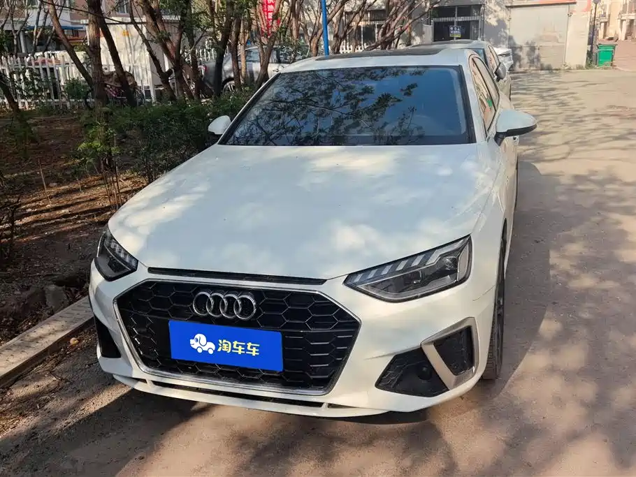 Audi A4L 2020 40 TFSI Luxury Dynamic фото 2