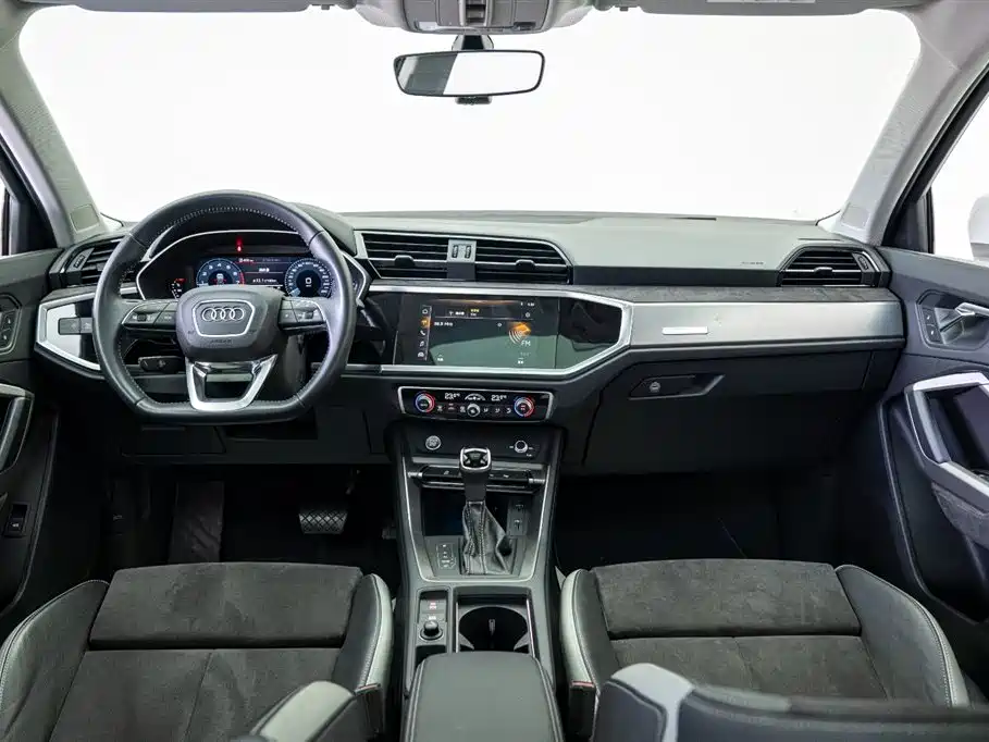 Audi Q3 2019 40 TFSI Fashion Dynamic фото 6