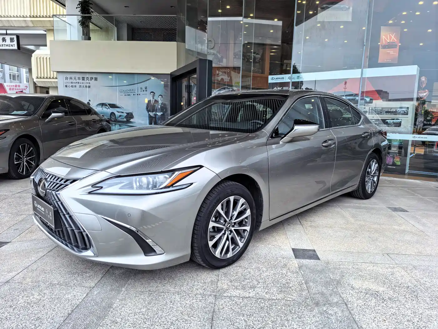 Lexus ES 2023 200 Excellence Edition