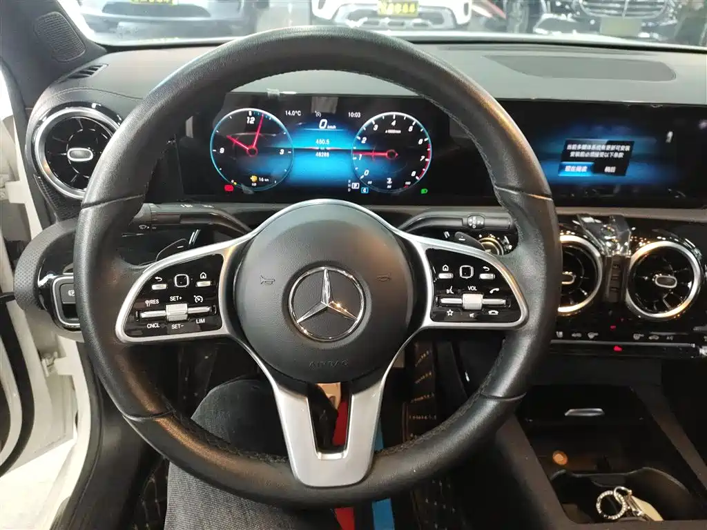 MERCEDES-BENZ CLASS A